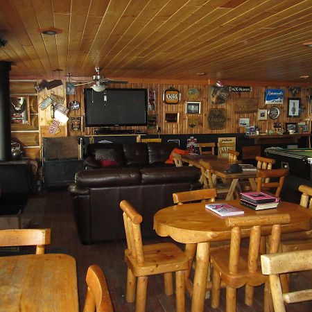 Log Inn & Pub Avola Ngoại thất bức ảnh